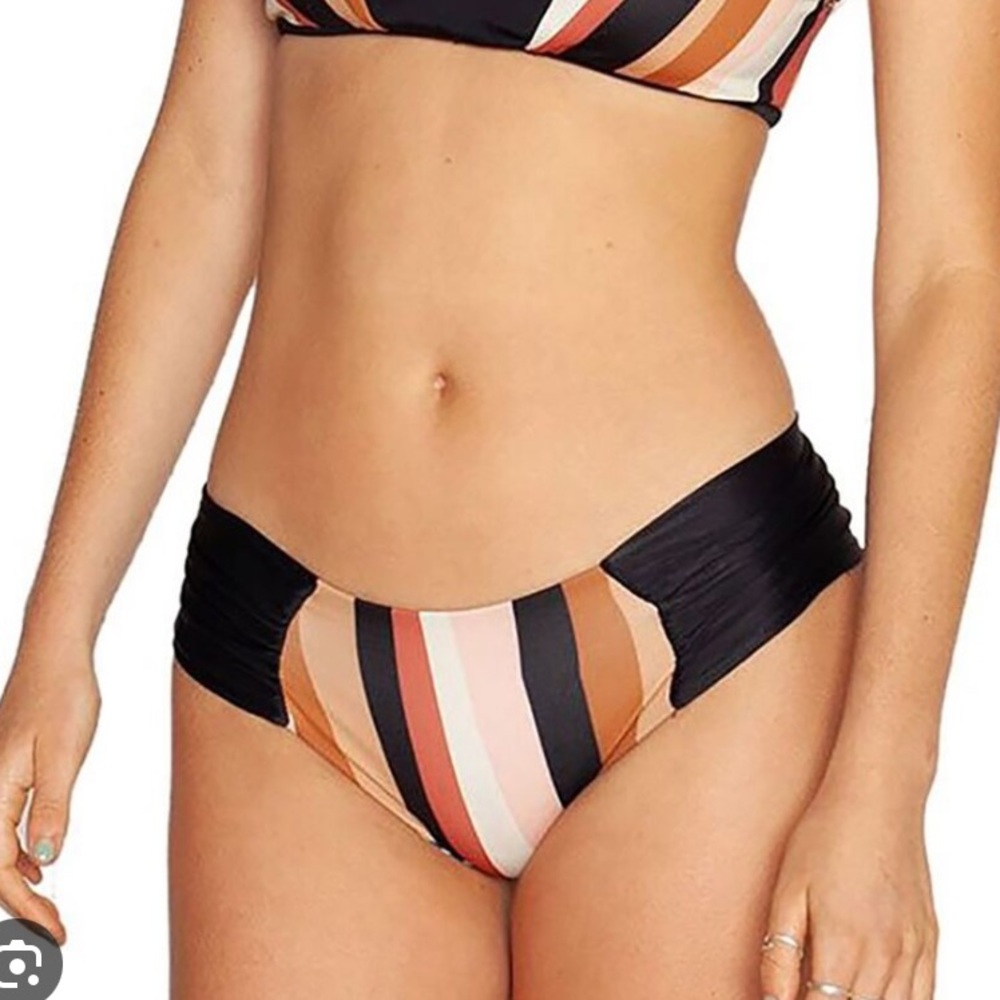 Seea Milo Mesa reversible bottom size medium new with tags